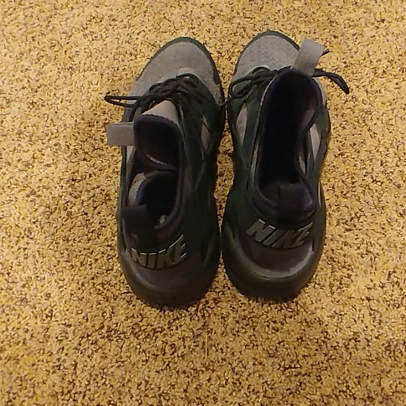 NWOT Nike Air Huarache - Picture 2 of 4